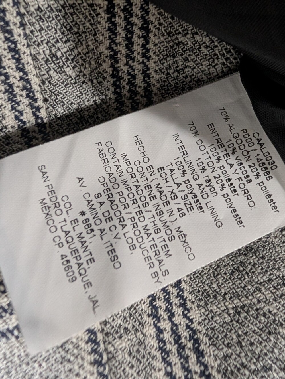 LOB Gray Plaid Long Women's Coat - Classic Tailored Overcoat Size XS 44"Length - Picture 10 of 10